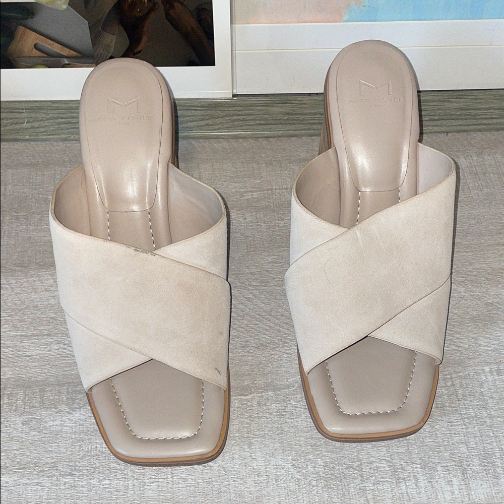 Elegant Beige Mules